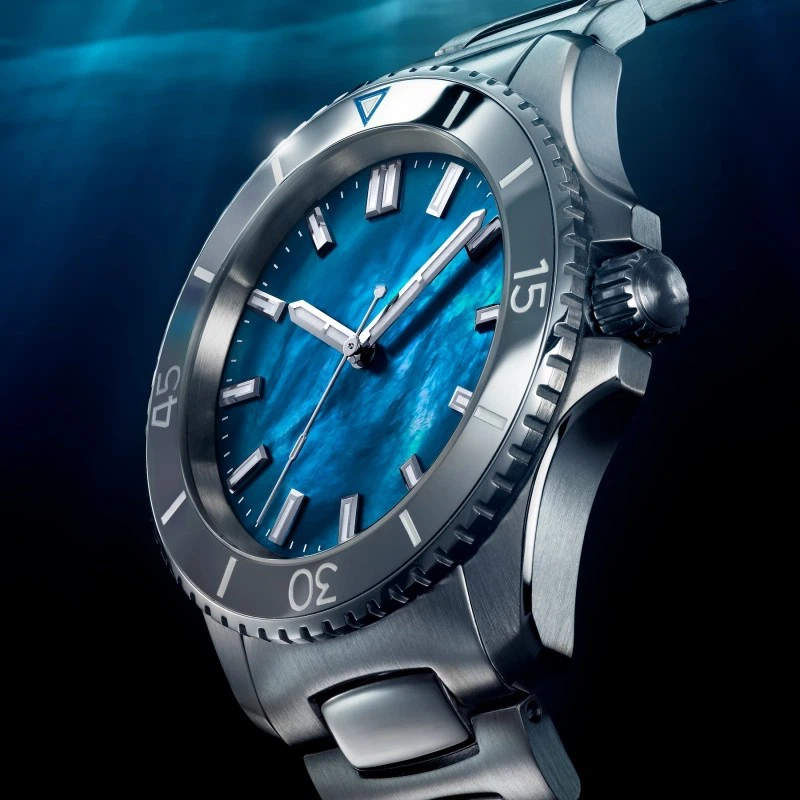 Factory Customized Natural Mother Of Pearl Dial Men's Luxury Watch